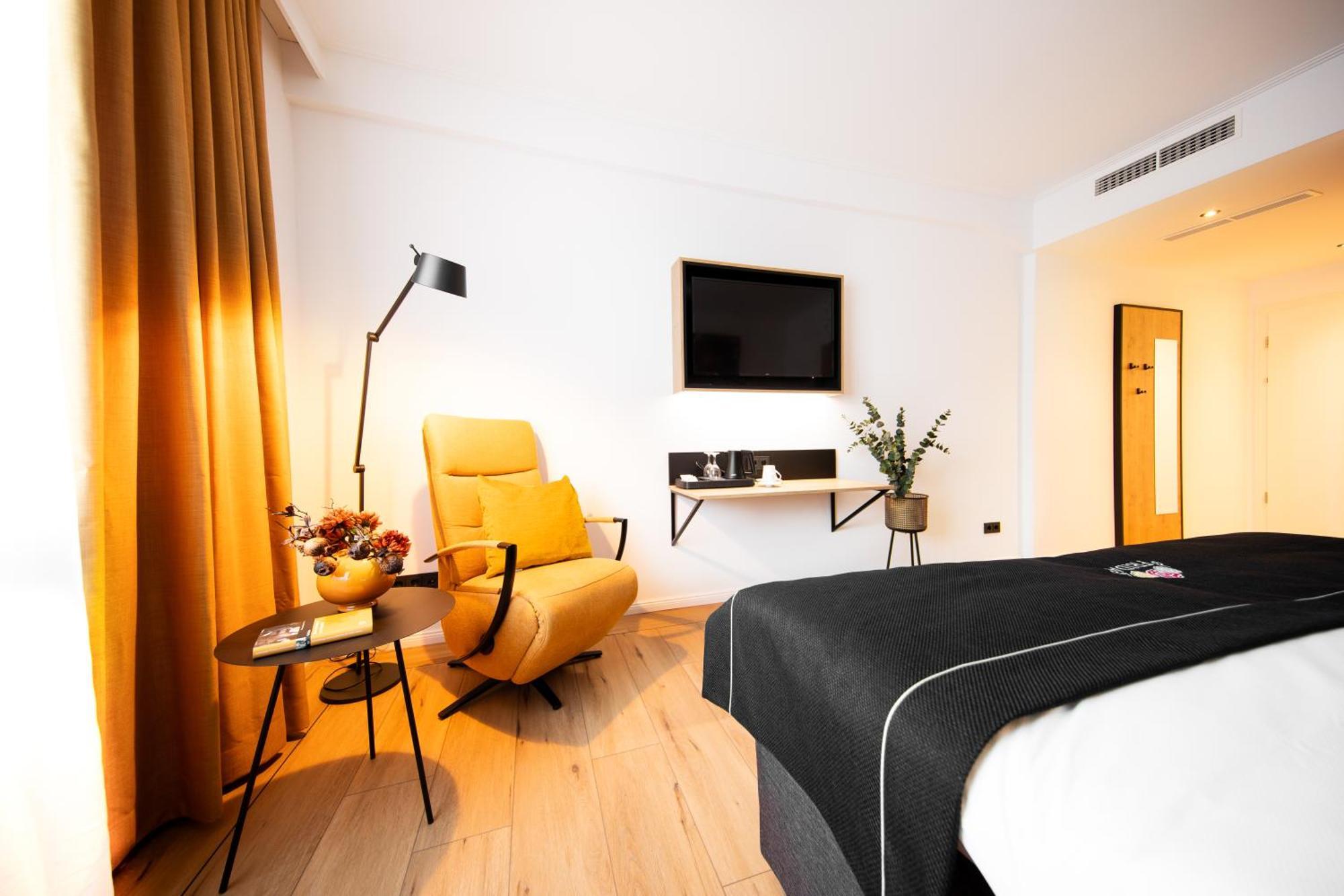 Frida Hotel & Cafe Bassum 外观 照片